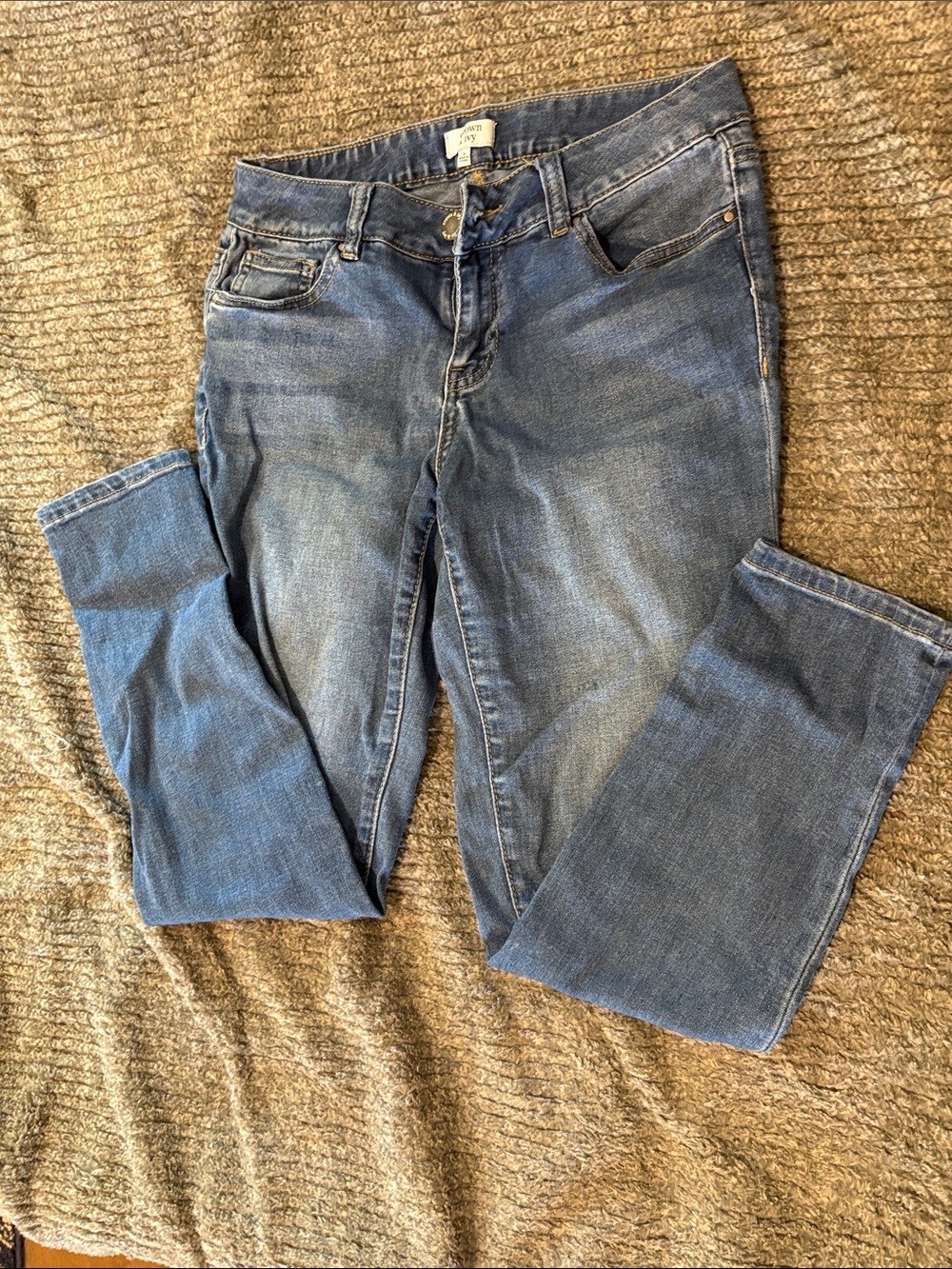 crown & ivy Blue Straight-Leg Women's Jeans